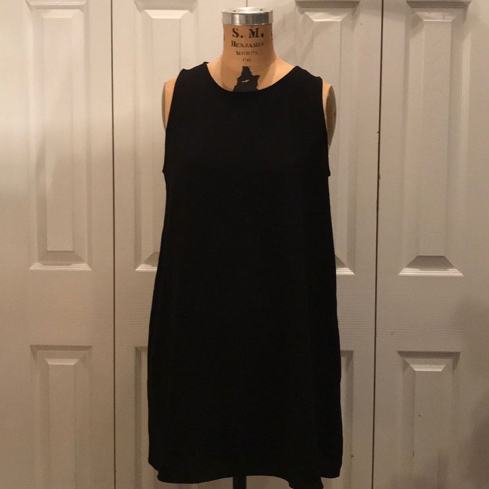 Black forever 21 shift dress
